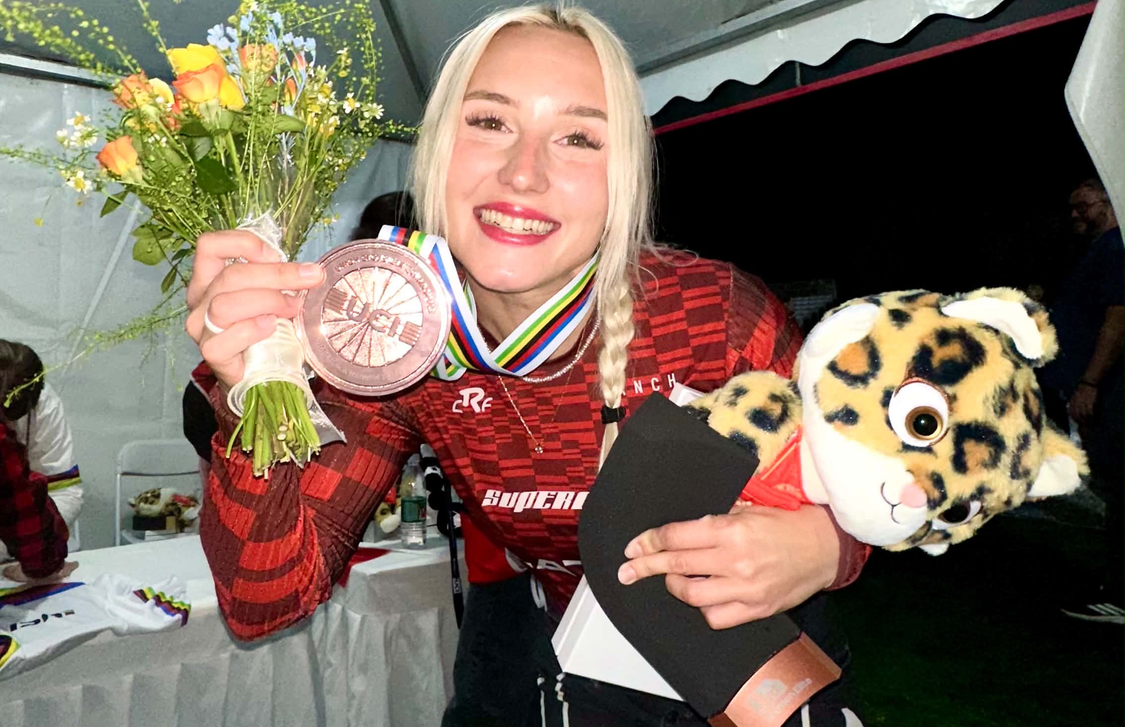 Pētersone ar lielisku sniegumu izcīna bronzu UCI PČ Pump Track disciplīnā